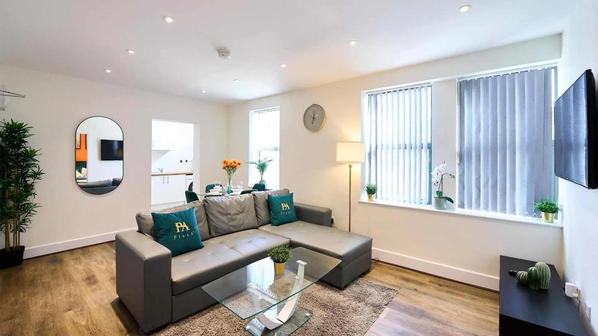 Pluxa Jazzy Spacious Apartment Morley